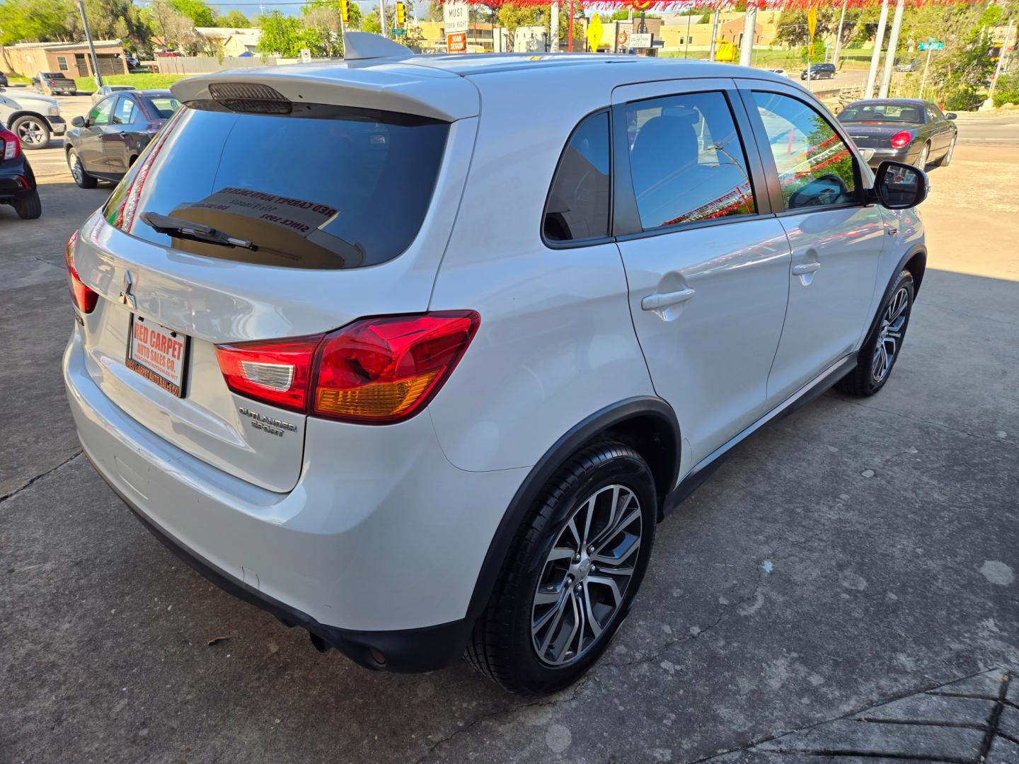 2017 WHITE Mitsubishi Outlander Sport (JA4AP3AU3HZ) with an 2.0L I4 F DOHC 16V engine, Automatic transmission, located at 503 West Court, Seguin, TX, 78155, (830) 379-3373, 29.568621, -97.969803 - Photo#2